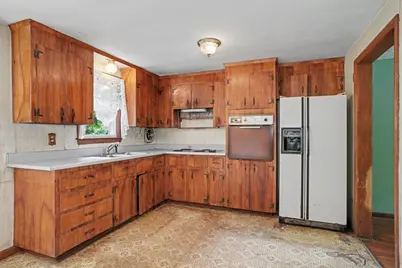 216 Brigham St, Marlborough, MA 01752 - Photo 8