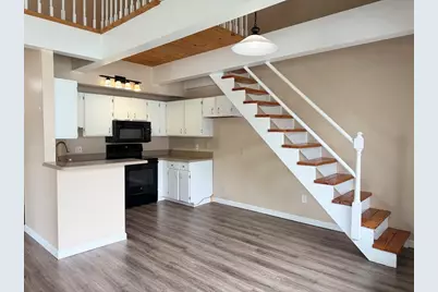 750 Whittenton St #422, Taunton, MA 02780 - Photo 6