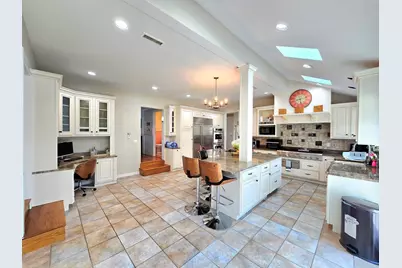 259 Salisbury St, Holden, MA 01520 - Photo 2