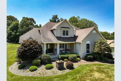 185 Clearwater Cir, Ludlow, MA 01056 - Photo 1