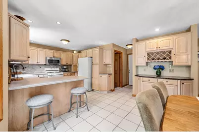 185 Clearwater Cir, Ludlow, MA 01056 - Photo 10