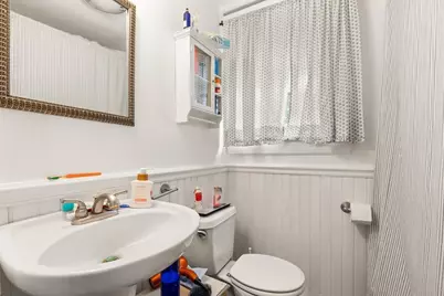 97 E Central St, Franklin, MA 02038 - Photo 14