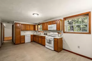 85 Tower St, Hudson, MA 01749 - Photo 22
