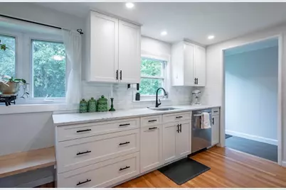 175 Edgewater Dr., Framingham, MA 01702 - Photo 8
