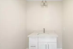 9 Jasmine Wy, Bridgewater, MA 02324 - Photo 8