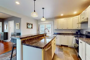 107 E Main St, Ayer, MA 01432 - Photo 10