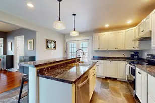 107 E Main St, Ayer, MA 01432 - Photo 10