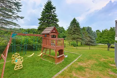 73 Lovering St, Medway, MA 02053 - Photo 32