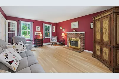 73 Lovering St, Medway, MA 02053 - Photo 10