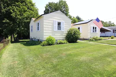 52 Sunrise Ave, Fitchburg, MA 01420 - Photo 2