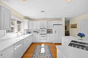 13 Driftwood Cir, Mashpee, MA 02649 - Photo 10