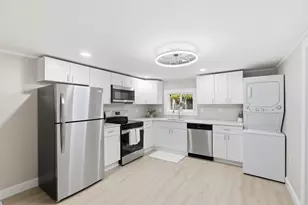 89 Milford St, Hanson, MA 02341 - Photo 4