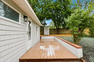 89 Milford St, Hanson, MA 02341 - Photo 16