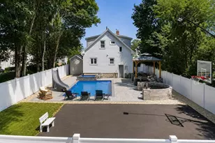 141-143 Field St, New Bedford, MA 02740 - Photo 2