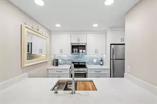 26 Vineyard View Ln, Mashpee, MA 02649 - Photo 14