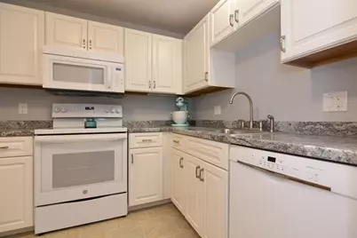 14 Bourbon St. #31, Peabody, MA 01960 - Photo 10