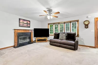 46 Jessica Pl, Agawam, MA 01030 - Photo 14