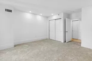 390 Commonweath Ave, Boston, MA 02215 - Photo 14