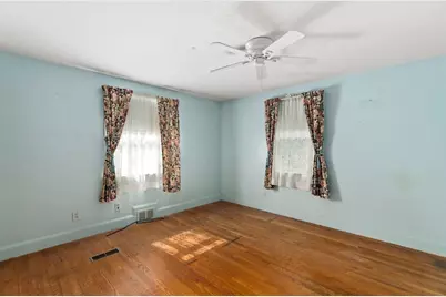 308 Pleasant St, Stoughton, MA 02072 - Photo 10