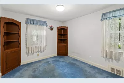 308 Pleasant St, Stoughton, MA 02072 - Photo 12