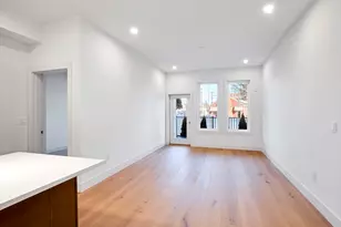 105 Sea St, Quincy, MA 02169 - Photo 1