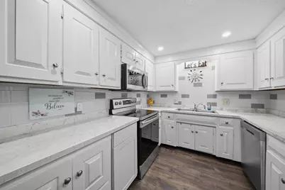 307 Amherst St #2, Nashua, NH 03063 - Photo 4