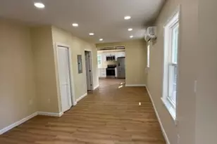1 Pond Pl, Franklin, MA 02038 - Photo 6