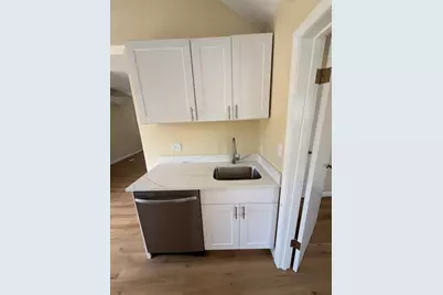 1 Pond Pl #1, Franklin, MA 02038 - Photo 4