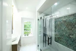 89 Trenton St, Boston, MA 02128 - Photo 24