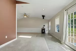 55 Chilmark St, Worcester, MA 01604 - Photo 30