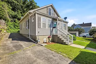 55 Chilmark St, Worcester, MA 01604 - Photo 2