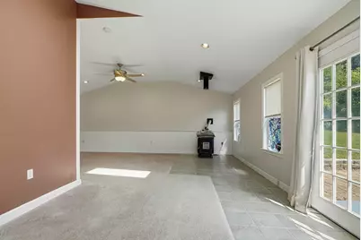 55 Chilmark St, Worcester, MA 01604 - Photo 30
