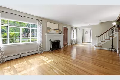 92 Longview Drive, Longmeadow, MA 01106 - Photo 2