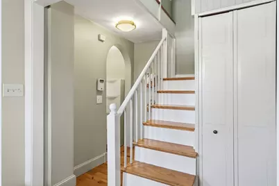4 Short Street Pl #4, Boston, MA 02129 - Photo 2