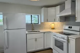 498 N End Blvd, Salisbury, MA 01952 - Photo 4
