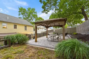 45 Braeburn Rd, Boston, MA 02136 - Photo 36