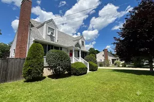 19 Abbott St, Merrimac, MA 01860 - Photo 2