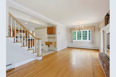 374 Plain St, Stoughton, MA 02072 - Photo 12