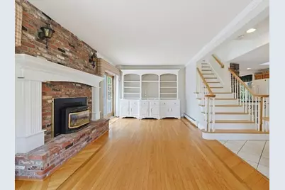 374 Plain St, Stoughton, MA 02072 - Photo 14