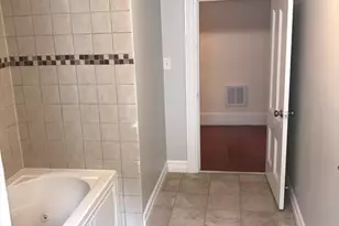 10 Henry St, Medford, MA 02155 - Photo 24