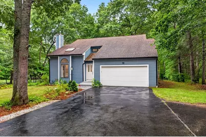 27 Walden Dr, Easton, MA 02334 - Photo 1