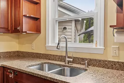 2 Stratton Dr, Hudson, MA 01749 - Photo 4