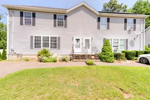 18 B Kennebec St, Worcester, MA 01606 - Photo 1