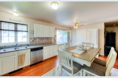 18B Kennebec  St, Worcester, MA 01606 - Photo 10