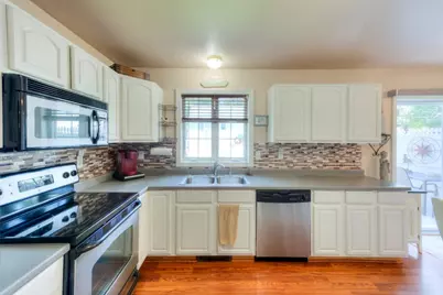 18B Kennebec  St, Worcester, MA 01606 - Photo 2