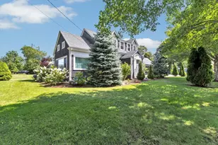 44 Maple Ave, Barnstable, MA 02601 - Photo 2