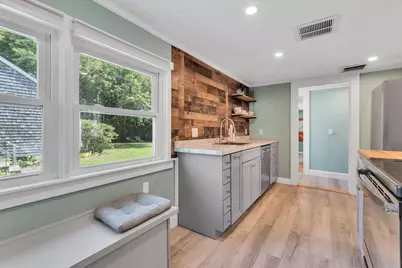 44 Maple Avenue, Barnstable, MA 02601 - Photo 10