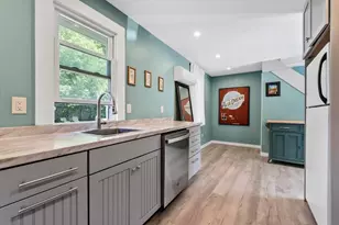 44 Maple Ave, Barnstable, MA 02601 - Photo 28