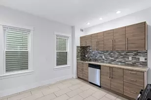8 Roach St, Boston, MA 02125 - Photo 2
