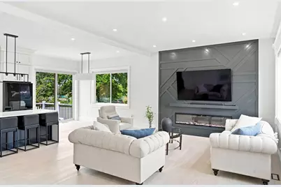 7 Breer St, Brockton, MA 02301 - Photo 4